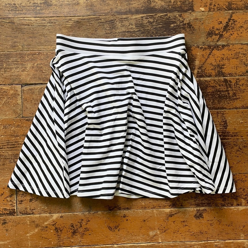 PINK Victoria’s Secret Skirt